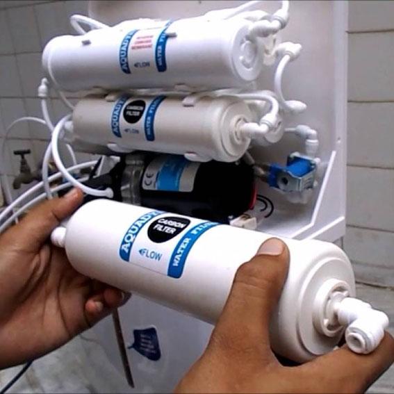 RO filter cartridge replacement
